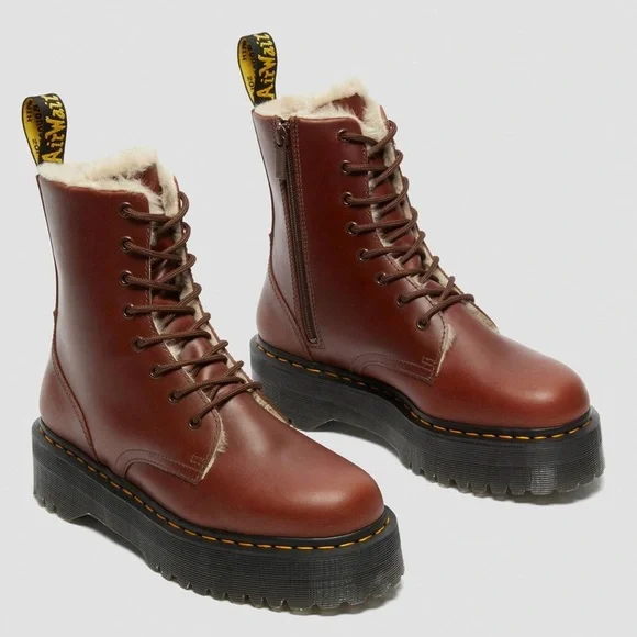 NEW DR MARTENS JADON FAUX FUR LINED PLATFORM BOOTS - Picture 2 of 7